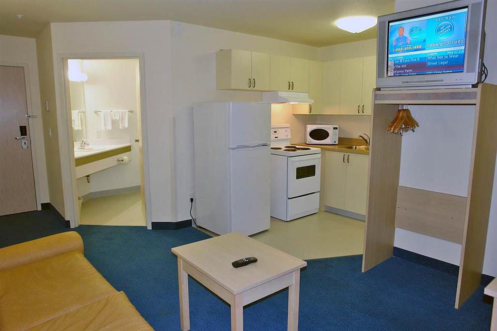 Days Inn By Wyndham Stony Plain Oda fotoğraf